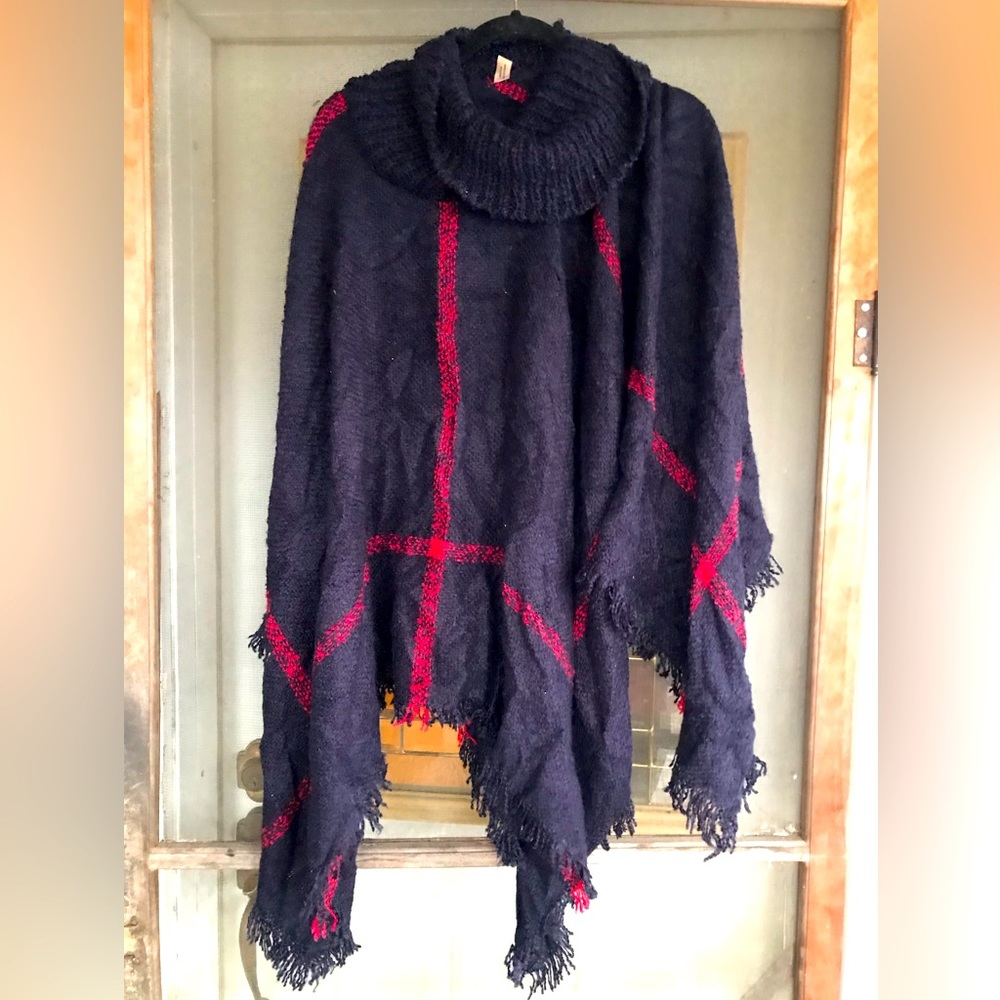 Womens Plus 0/S - Navy w/ Red Stripe poncho